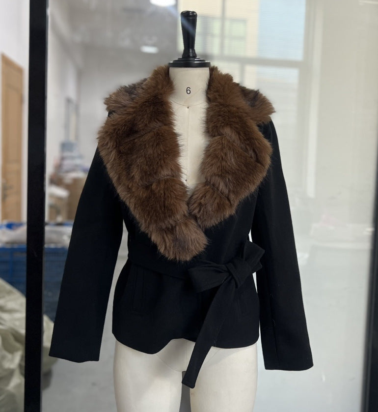 Elegant Fur Collar Woolen Coat with Belt