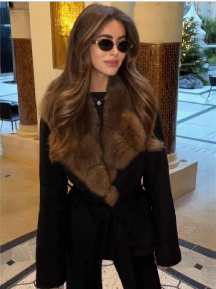 Elegant Fur Collar Woolen Coat with Belt