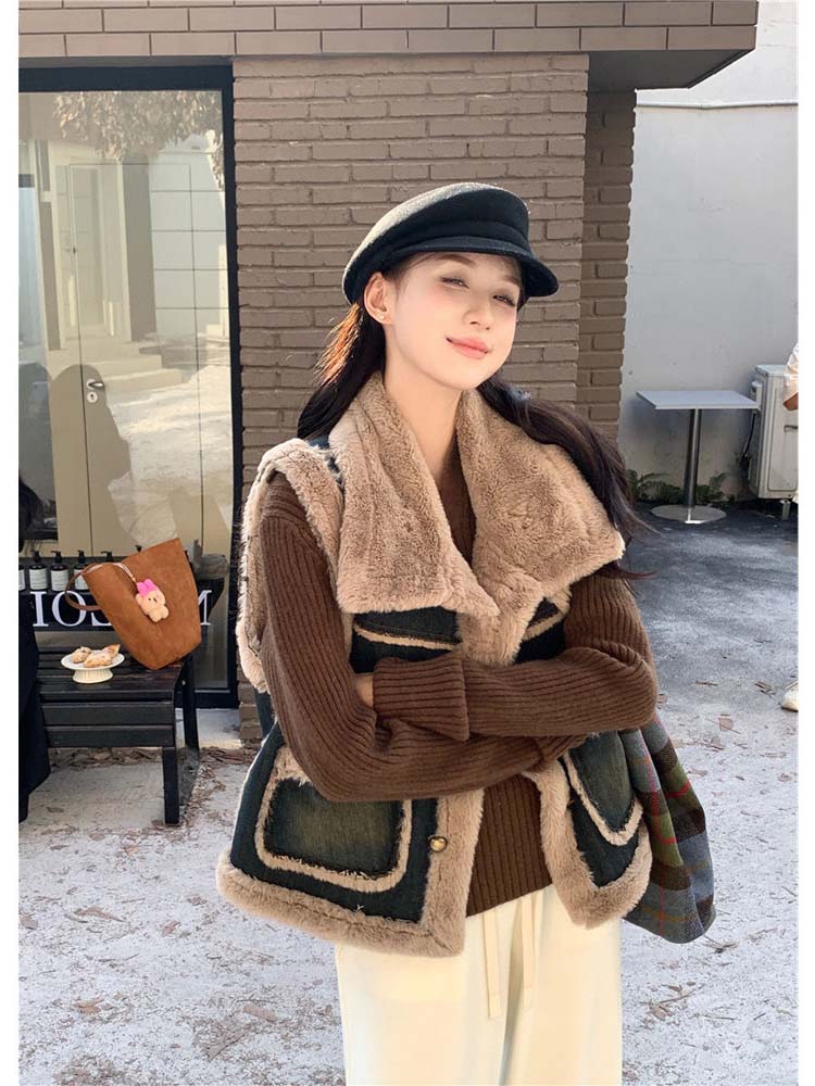 Small fragrance denim jacket